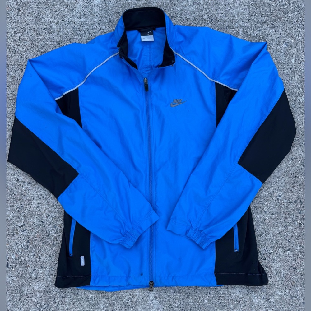 Mens Nike Dri Fit Windrunner Jacket - Size Small
